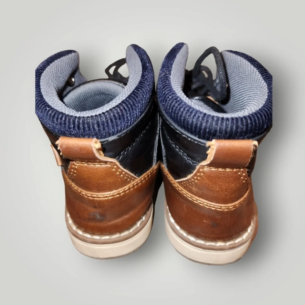Tahari toddler Boy's Black & Brown Boots